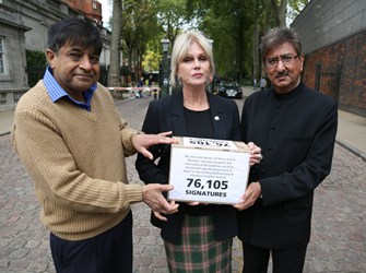 Joanna Lumley with Nitin Mehta and Anil Bhanot