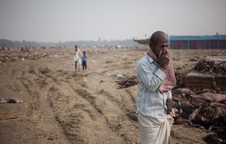Gadhimai 2014 Man Covering Mouth
