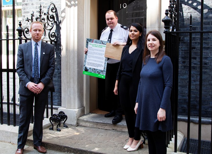 Petition Hand In May 2022 06