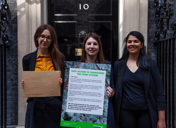 Petition Hand In May 2022 08